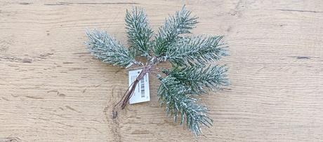 Dekoračná vetvička - 150 mm - zelená zasnežená, 