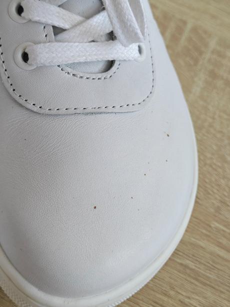 Royale - white & black 37 p142, be lenka,37