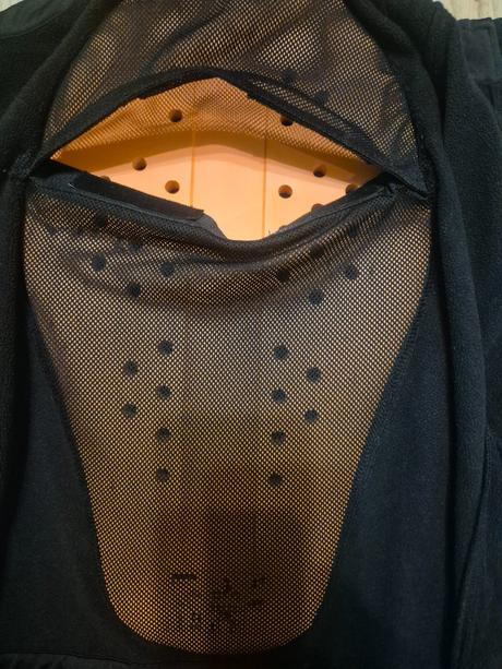 Bunda s chráničom chrbta kilpi 164 (cena s poštou), 164