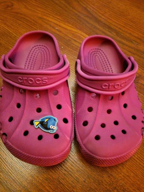 Dievcenske crocs, crocs,22