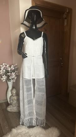 Overal s kraťasmi a dlhou háčkovanou sukňou guess, guess,l / m