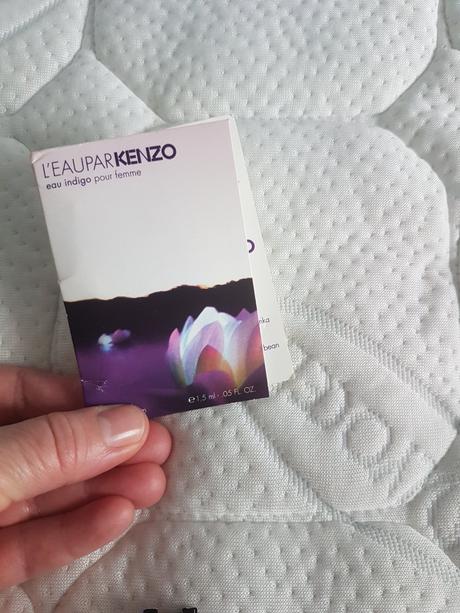 Vialka/vzorka parfum kenzo eau indigo, 