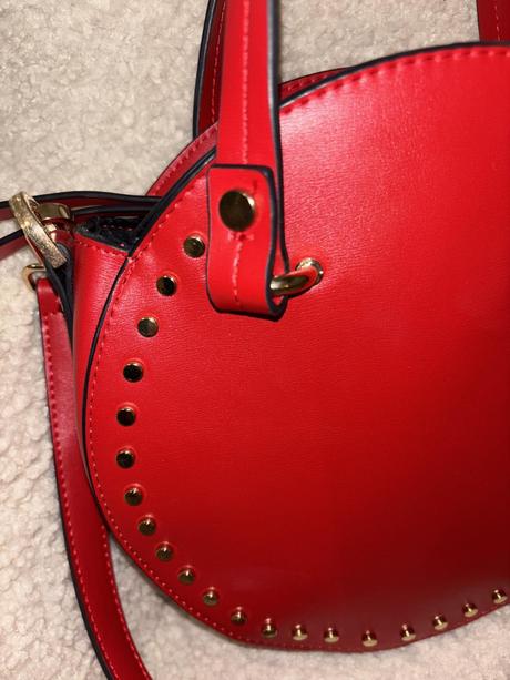 Okrúhla crossbody kabelka topshop,