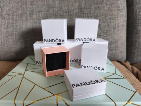 Pandora krabičky, pandora