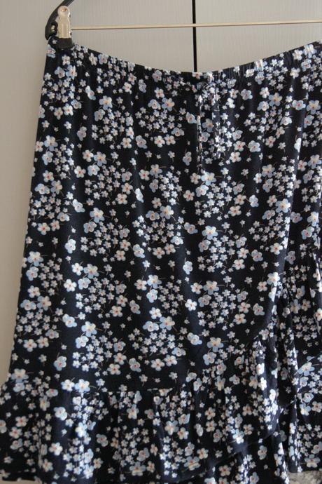 Tmavo modrá kvietkovaná sukňa xl, xl