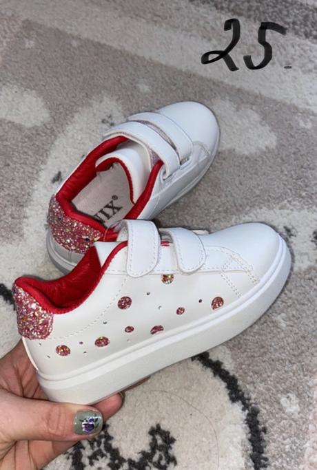 Dievcenske tenisky top stav 25 krasne, 25