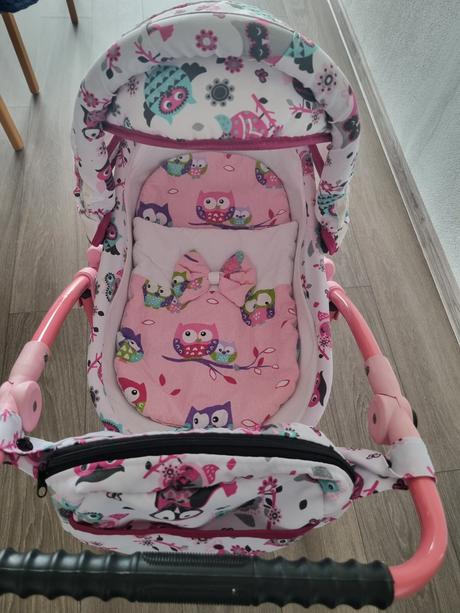 Kočiarik pre bábiky, 