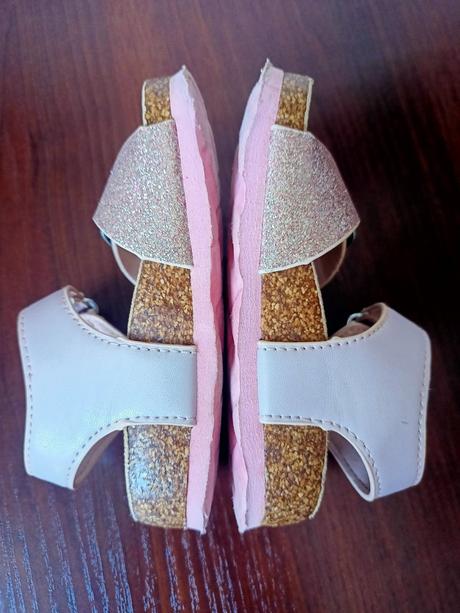 Sandálky 21, cupcake,21