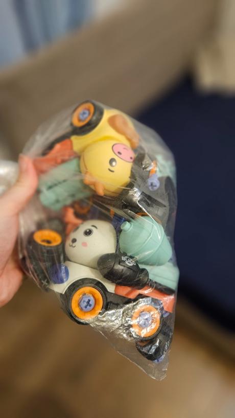 Autíčka na skrutkovanie, 