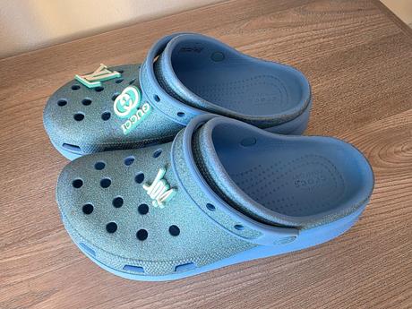 Crocs 36/37 s postavičkami cinnamoroll, crocs,36