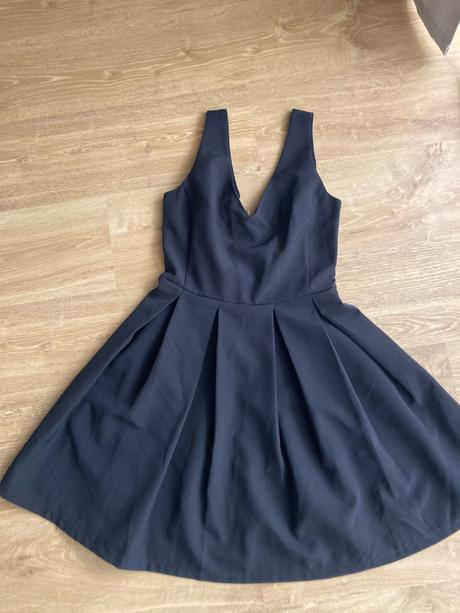 Cierne saty, pinkie,36