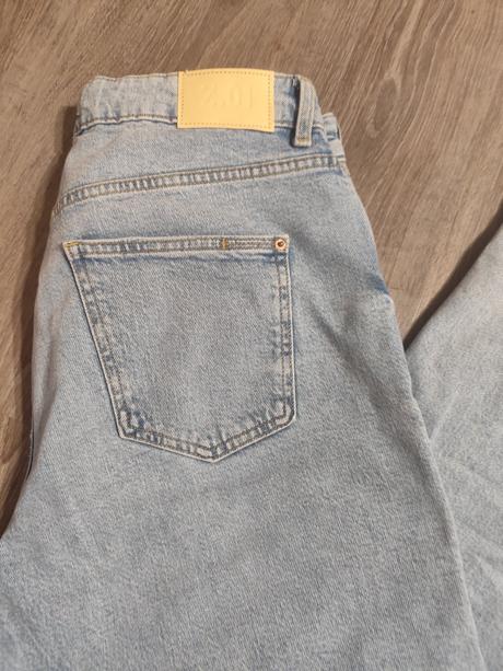 Mom fit jeans, zara,42