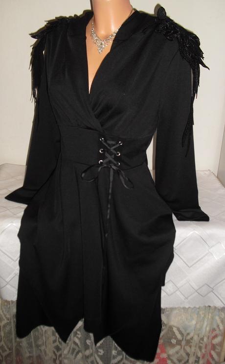 Goticke metalisticke saty s kridlami, m