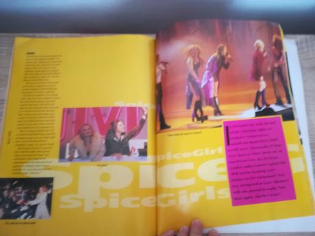 Spice girls kniha, 