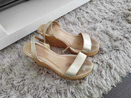 Zlaté sandálky ., lasocki,40