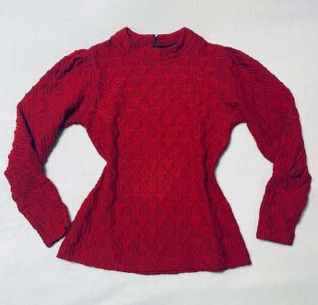 Tmavočervený top s 3d vzorom na zips zn. magenta, m