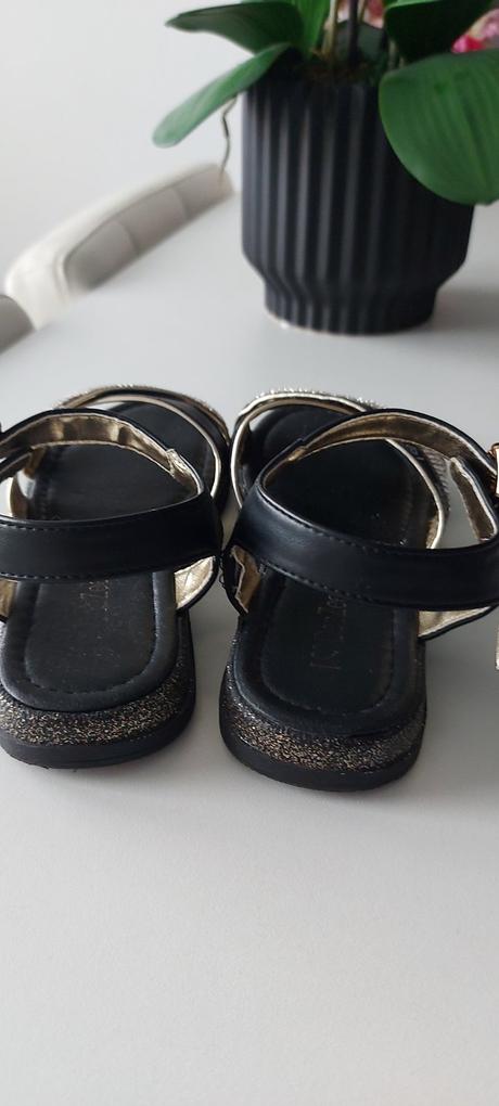 Sandále dee zee, 31