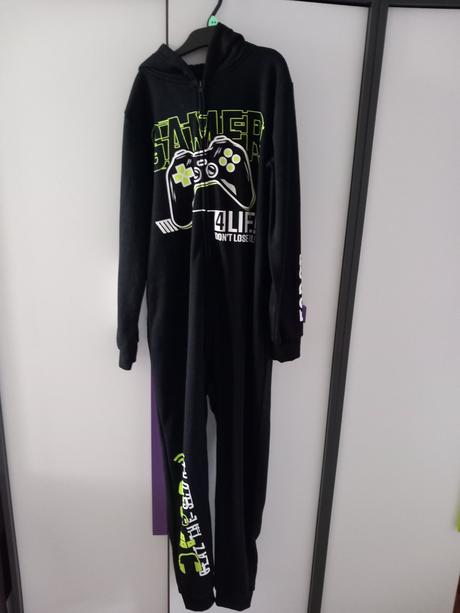 Overal, chapter young,152