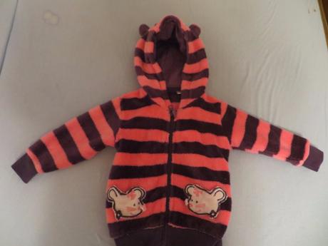 Ružovo-fialová bunda, 80