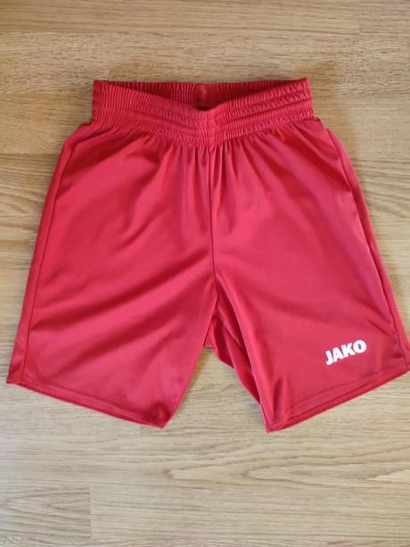 Kraťasy jako 128, 128