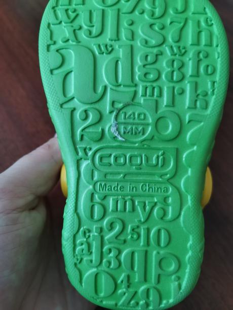 Detské crocsy veľkosť 22, coqui,22