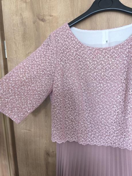 Spoločenské šaty, 40