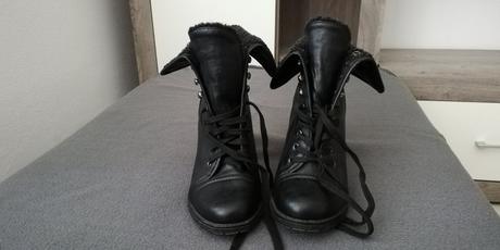 Čižmy a poltopánky v jednom, 38