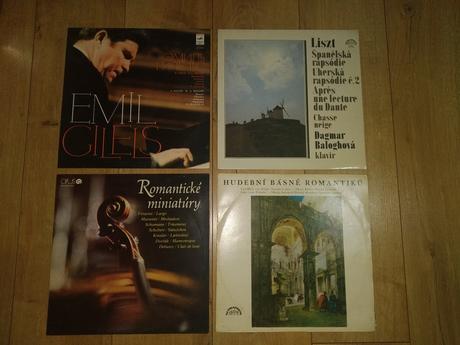 Rôzne vinylové platne, 