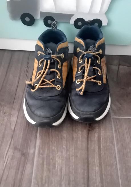 Tenisky, 34