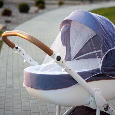 Sieťka proti hmyzu na kočík, biela, 