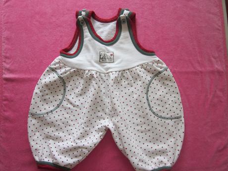 Bodkované dupačky, 62