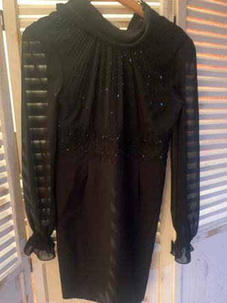 Luxusné malé čierne šaty ted baker, s