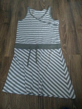 Dievčenské šaty, 140