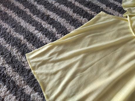 Top s volánom 122/128, h&m,122