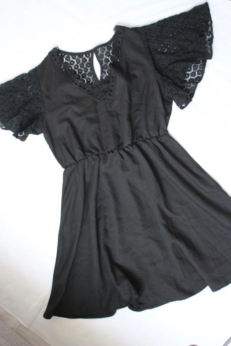 Čipkované šaty, m