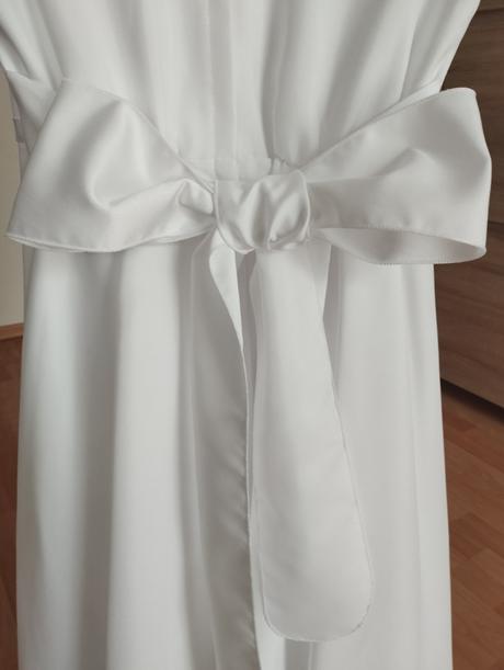 Šaty na prvé sväté prijímanie, 134