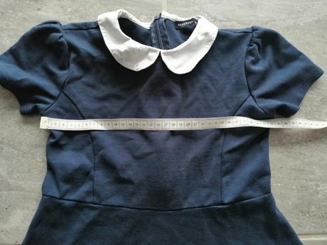 Tmavomodré šaty s bielym golierom reserved v134,8r, reserved,134