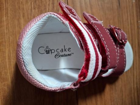 Sandálky, cupcake,21