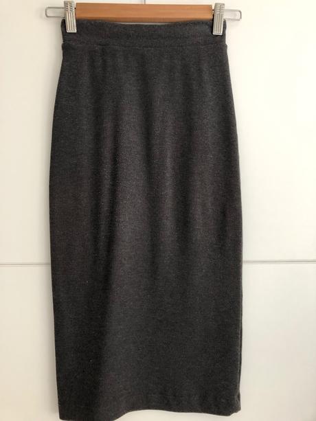 Obtiahnuta sukňa, h&m,xs