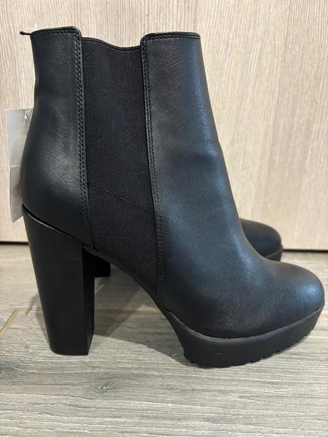 Dámske čižmy veľ 40, h&m,40