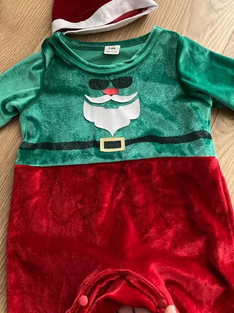 Vianočný overal, 98