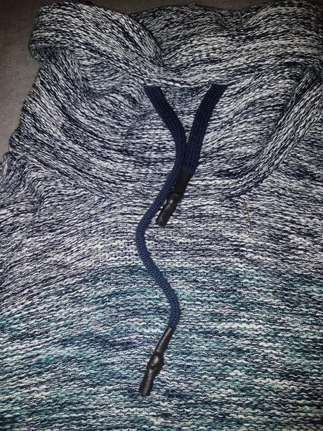 Predám krásny tyrkysový 1x oblečený pánsky sveter, m