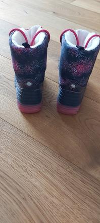 Dievčenske galoše, 25