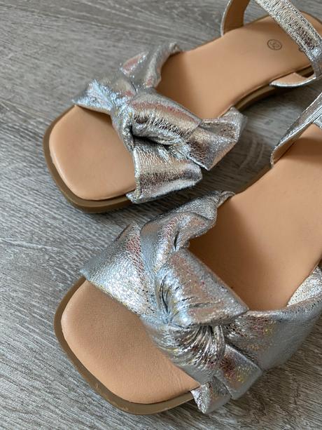 Strieborne sandalky, sinsay,32