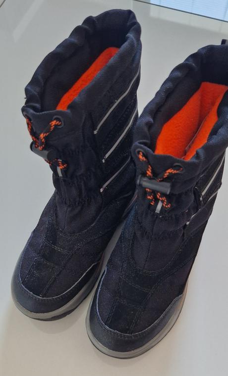 Snehule next, next,30