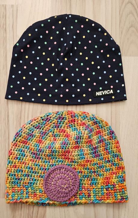 Čiapky 2 ks spolu, 128