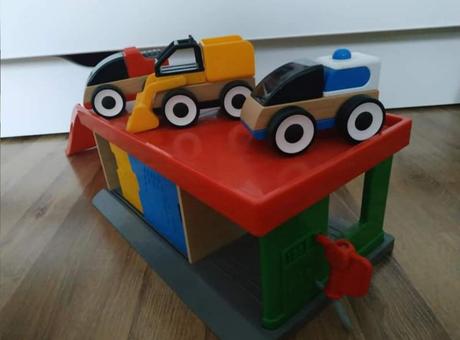 Ikea lillabo garáž,