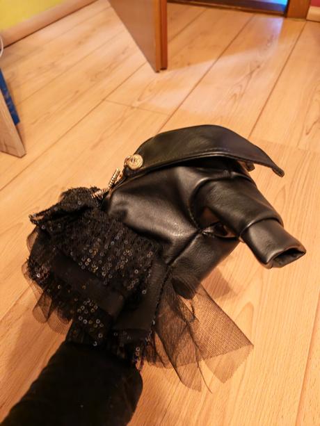 Koženka s tutu sukničkou xs, 