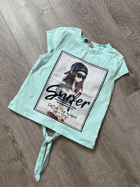 Modre asymetricke tricko, 128