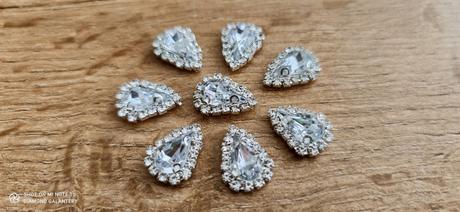 Našívacia aplikácia s lôžkom - 10x15 mm - rôzne fa, 